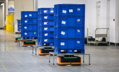 ?？低晜}儲機器人駛入汽配行業 工廠“智慧”多一點，礦山機械效率升一階